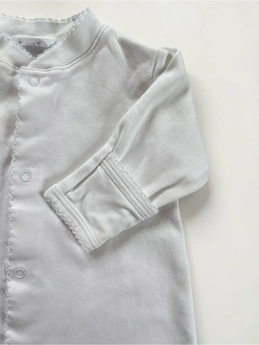 KISSY KISSY EUC White Pima Cotton Converter Gown Footless Romper